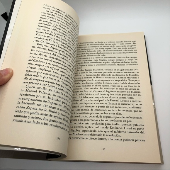 Zapata by Pedro Angel Palou - Spanish Book - Picture 3 of 5